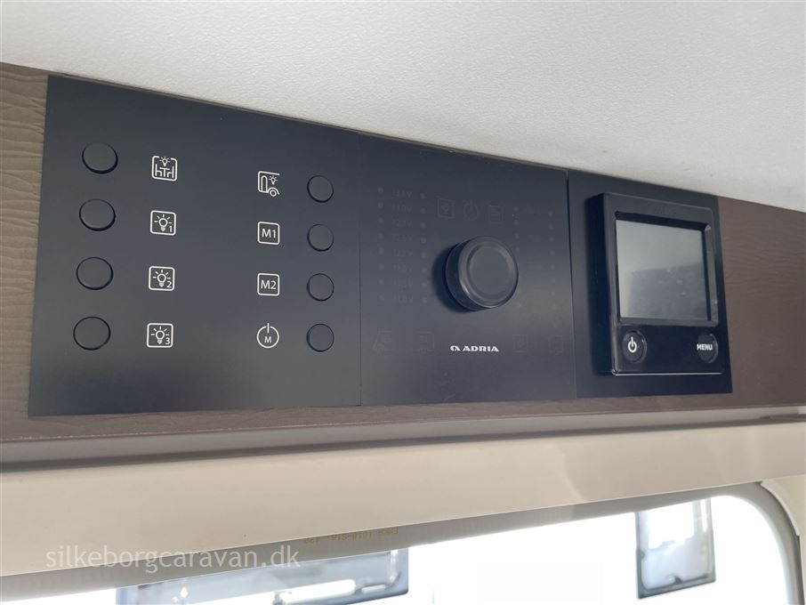 Adria Alpina 663 UK